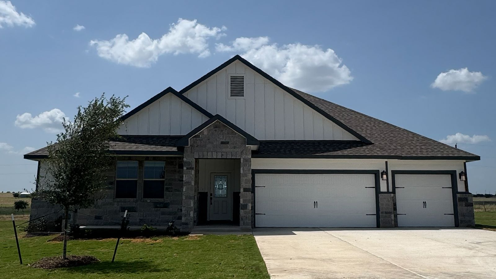 2430 plan by D.R. Horton at 15132 Planeview Dr, Salado, Texas