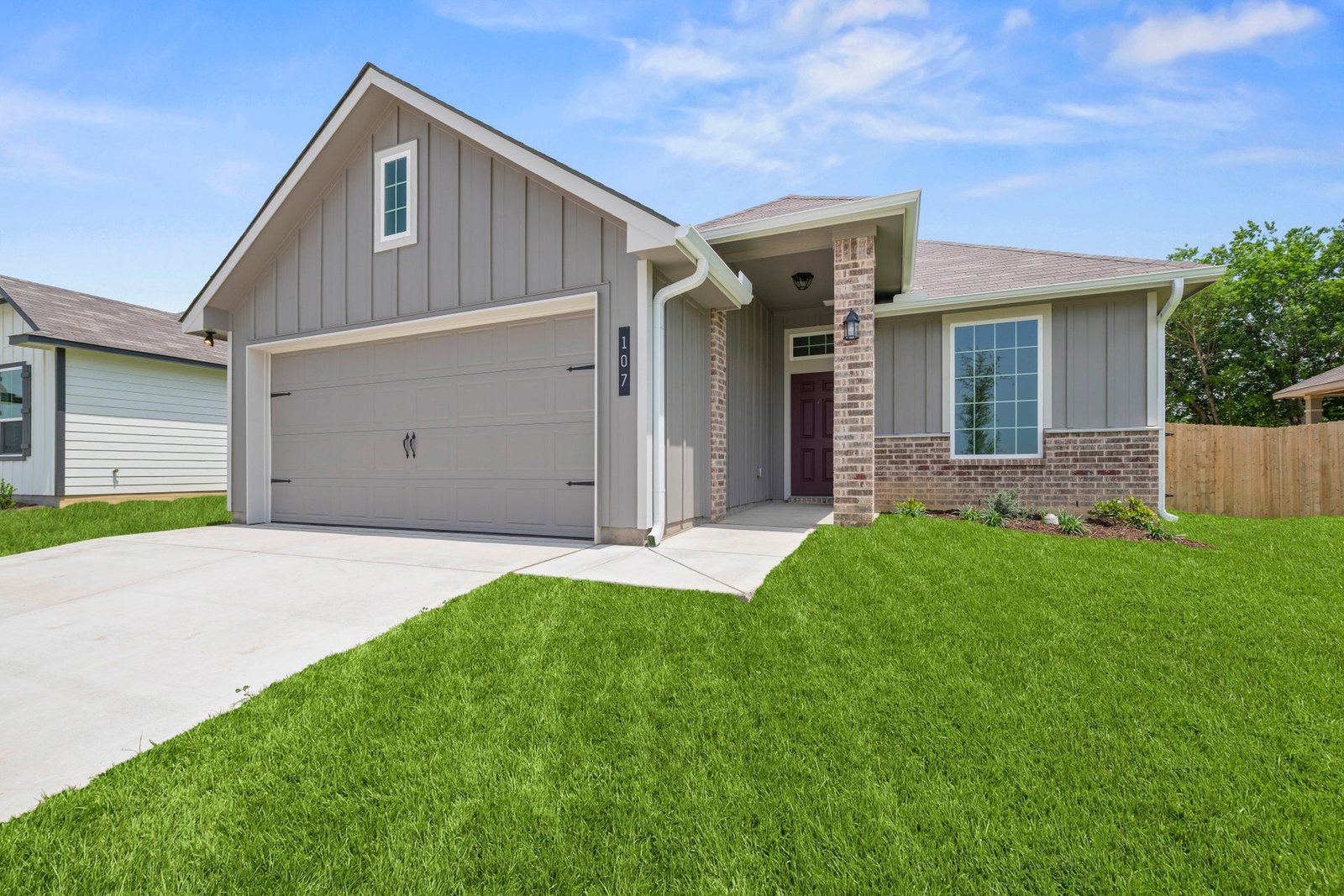 Stylecraft 1443 plan at 107 Adaline Bend, McGregor, Texas (builder photos — may be representative of plan)
