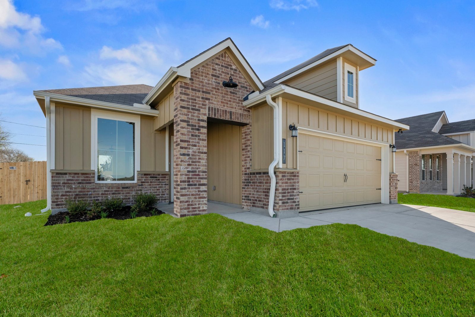 Stylecraft 1363 plan at 117 Adaline Bend, McGregor, Texas (builder photos — may be representative of plan)