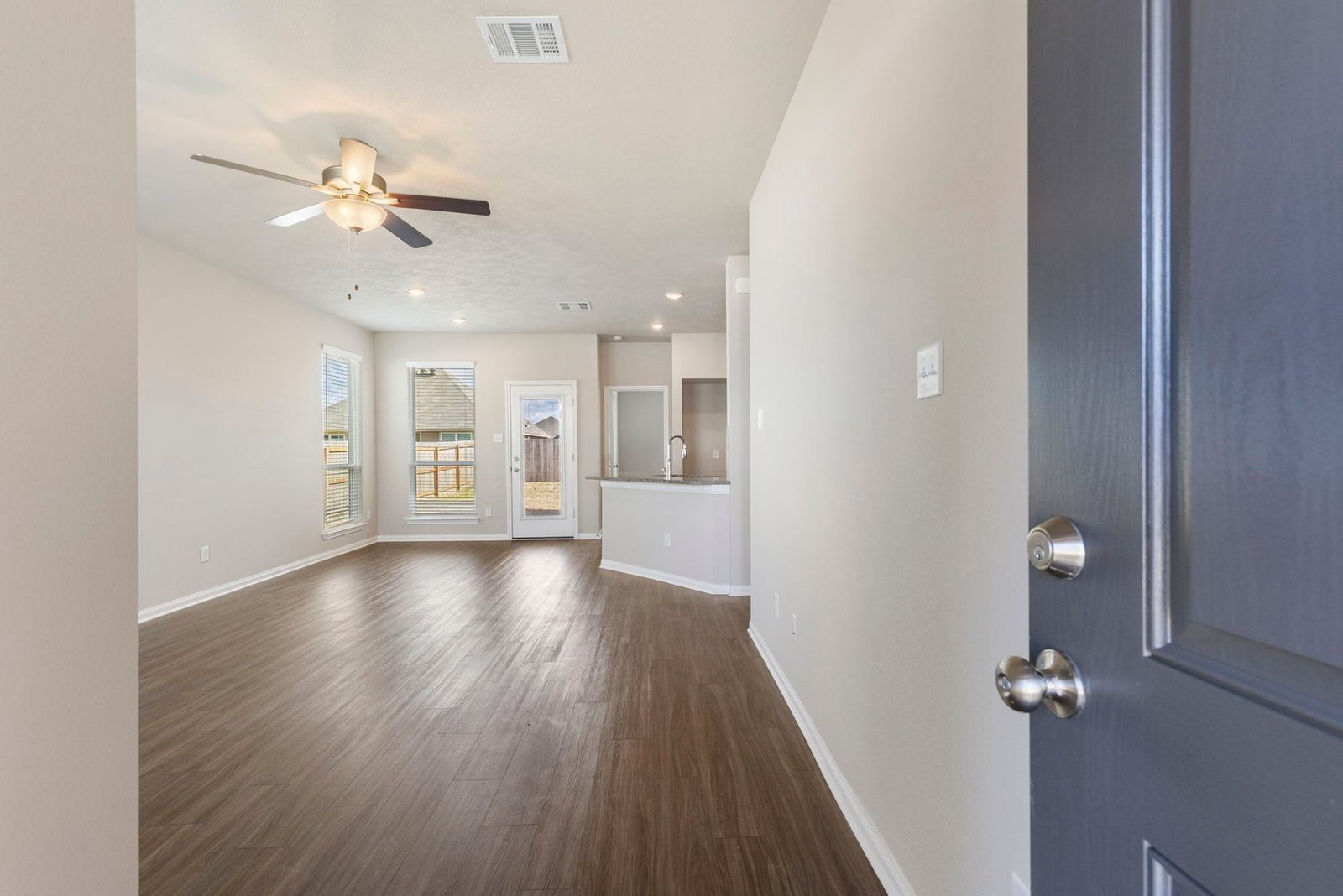 Stylecraft 1262 plan at 1442 Dowdy Drive, Belton, Texas (builder photos — may be representative of plan)