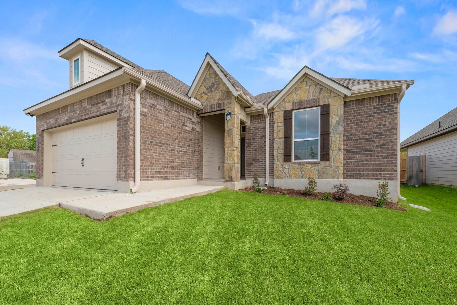Stylecraft 1651-1 plan at 2033 Mercer Street, Nolanville, Texas (builder photos — may be representative of plan)