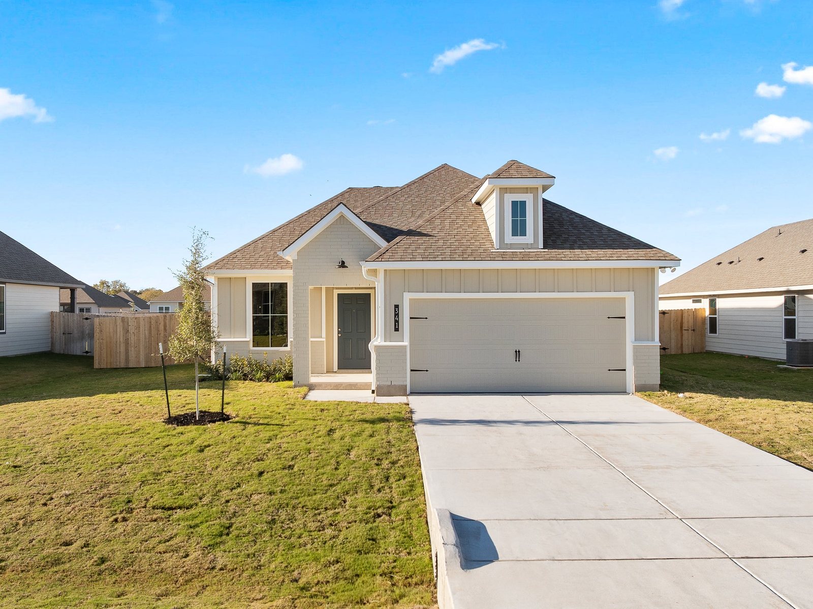 Stylecraft 1363 plan at 404 North Fork Ranch Road, Waco, Texas (builder photos — may be representative of plan)