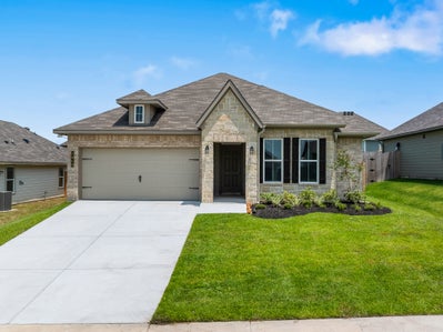 Stylecraft 1514-1 plan at 6002 Golden Gate Drive, Killeen, TX 76549 (builder photo)