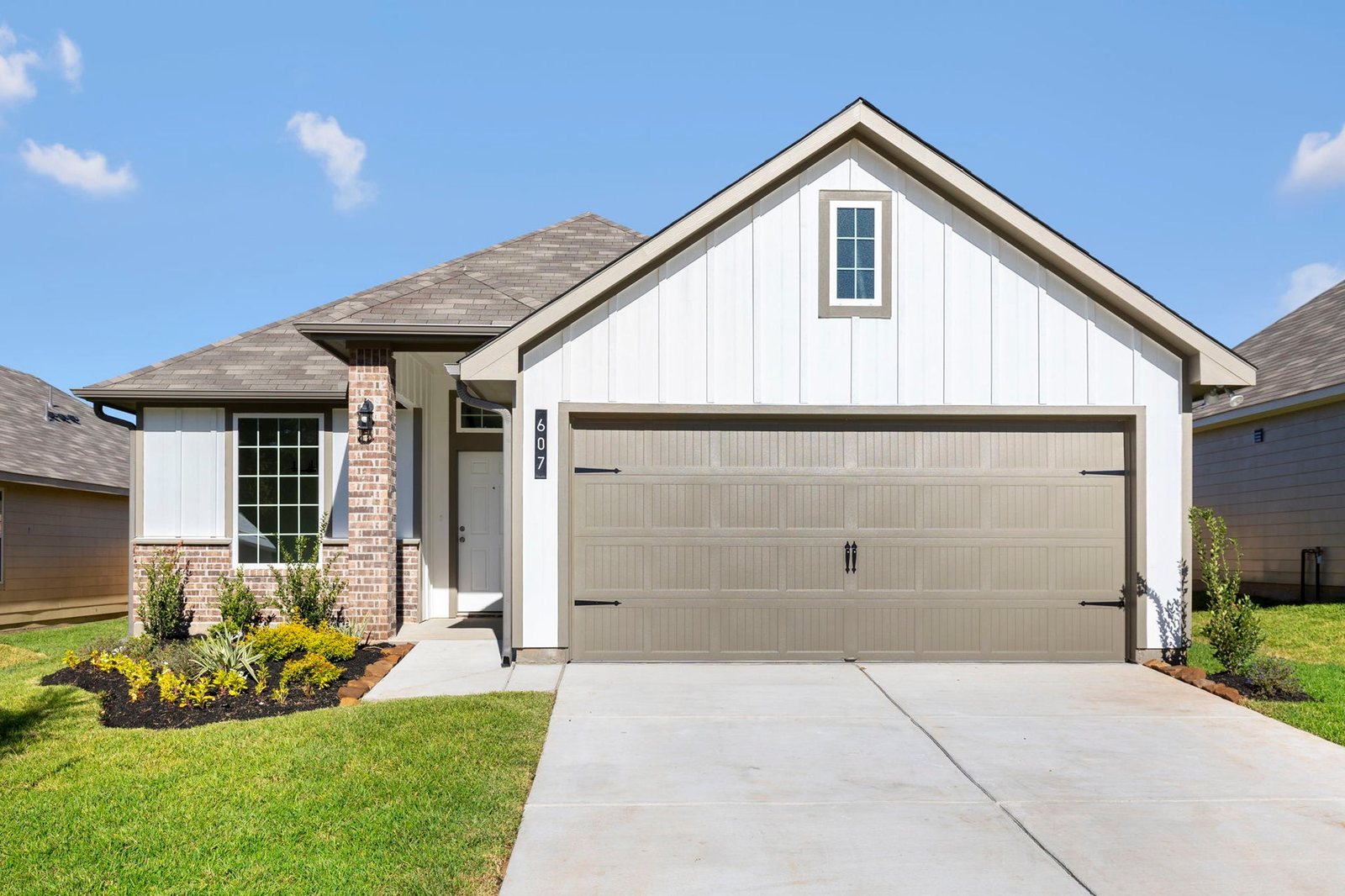 Stylecraft 1443-1 plan at 704 James Parker Circle, Killeen, Texas (builder photos — may be representative of plan)