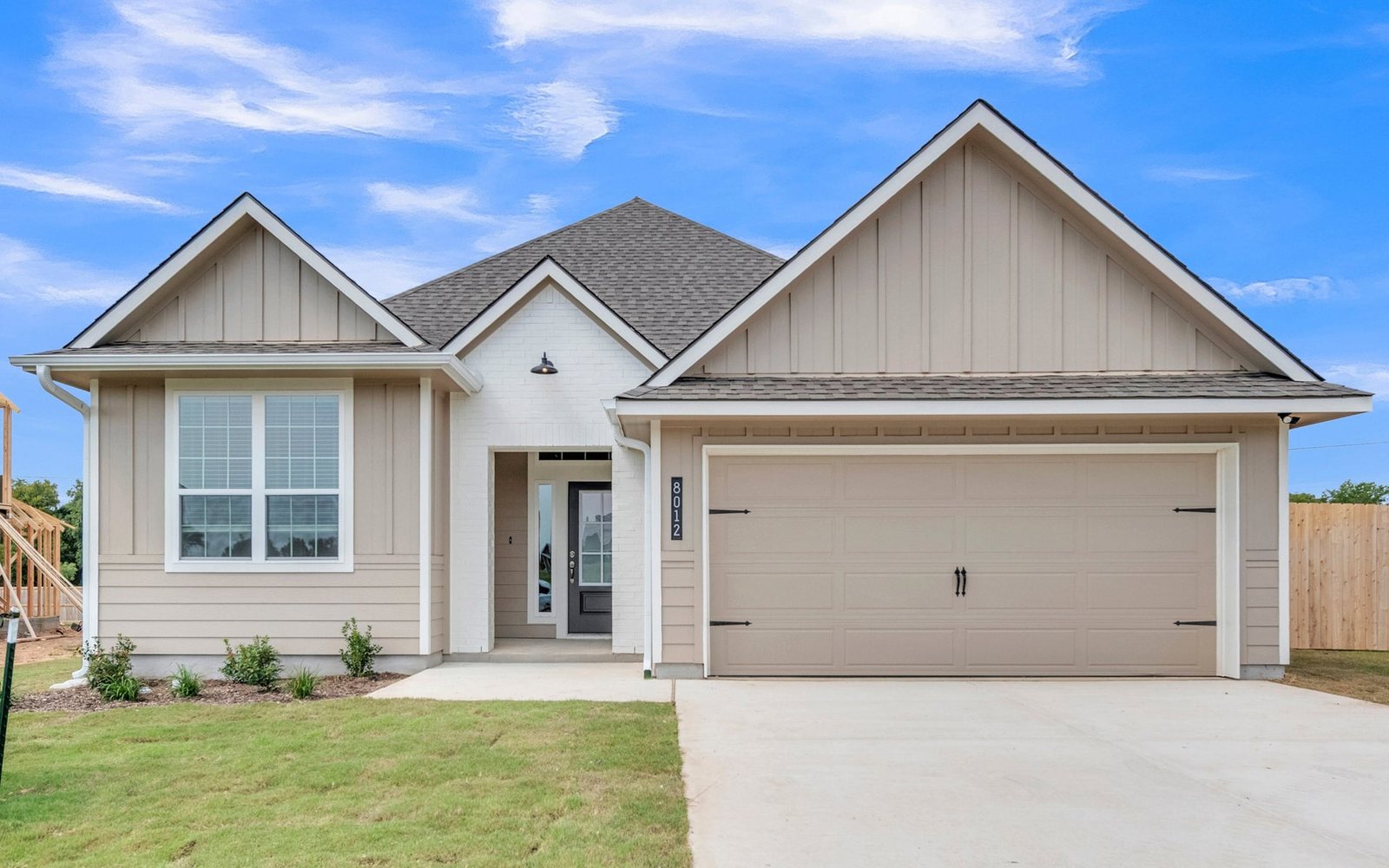 Stylecraft 2082 plan at 8012 Candy Lane, Waco, Texas (builder photos — may be representative of plan)