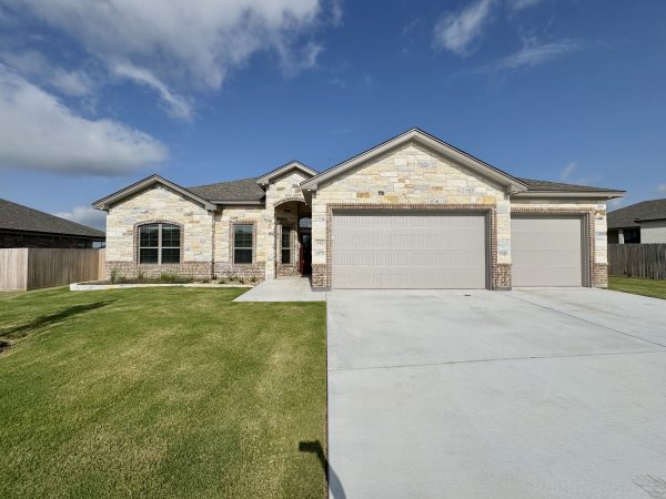 132 Lasso Loop, Lorena, TX 76655 - Nugget plan by Carothers Executive Homes