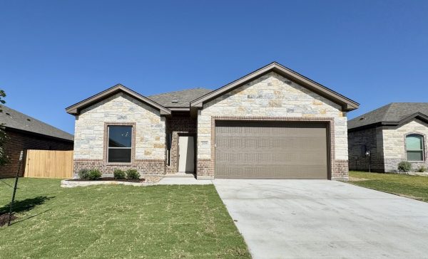 2008 Yarrow, Temple, TX 76502 - Kingsland plan by Carothers Executive Homes