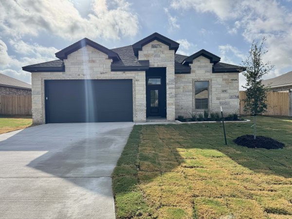 409 Magnolia, Troy, TX 76579 - Bartlett II plan by Carothers Executive Homes