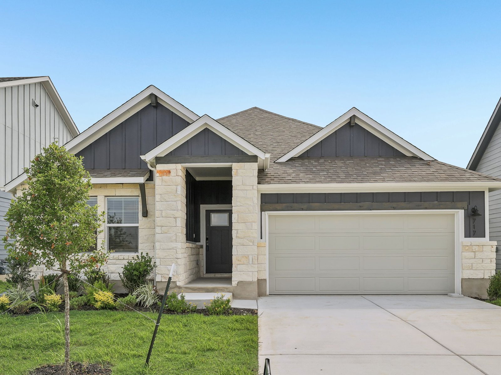 717 Universal Drive, Hutto, TX 78634 — Henderson by Meritage Homes